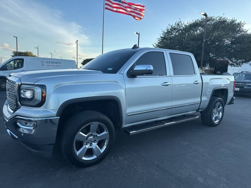 2018 GMC Sierra 1500 SLT — Pickup Truck — 76,865 mi — San Antonio, TX
