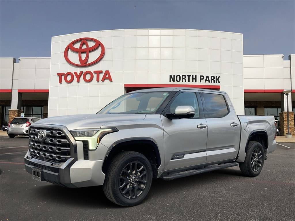 2023 Toyota Tundra Platinum — Pickup Truck — 37,225 mi — San Antonio, TX