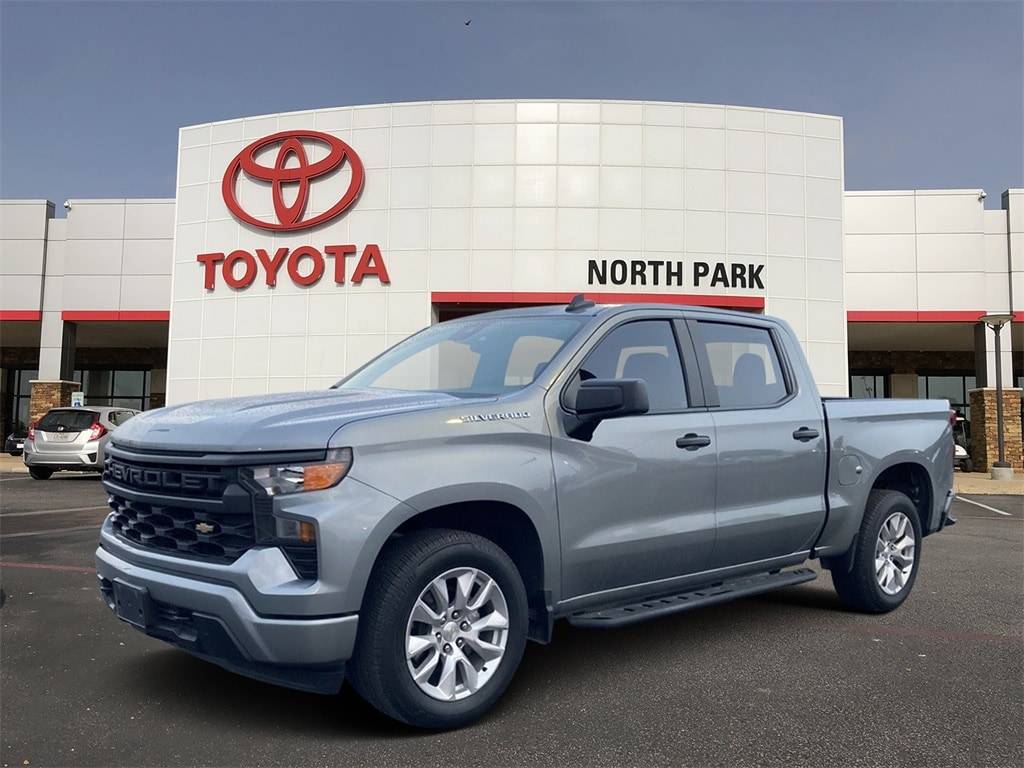 2023 Chevrolet Silverado 1500 Custom — Pickup Truck — 28,020 mi — San Antonio, TX