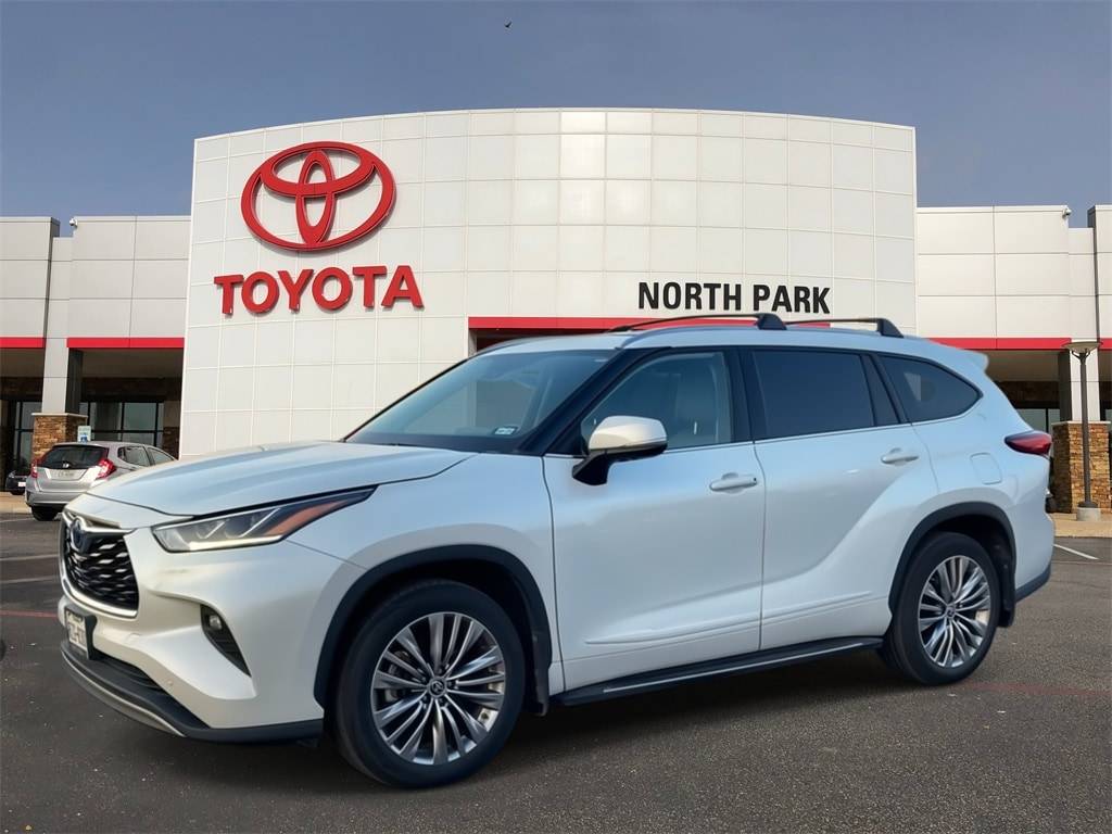 2022 Toyota Highlander Hybrid Platinum — SUV — 55,513 mi — San Antonio, TX