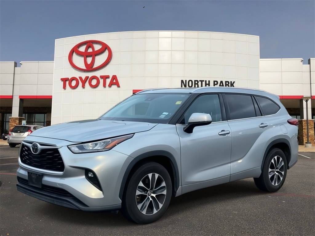 2020 Toyota Highlander XLE — SUV — 93,156 mi — San Antonio, TX