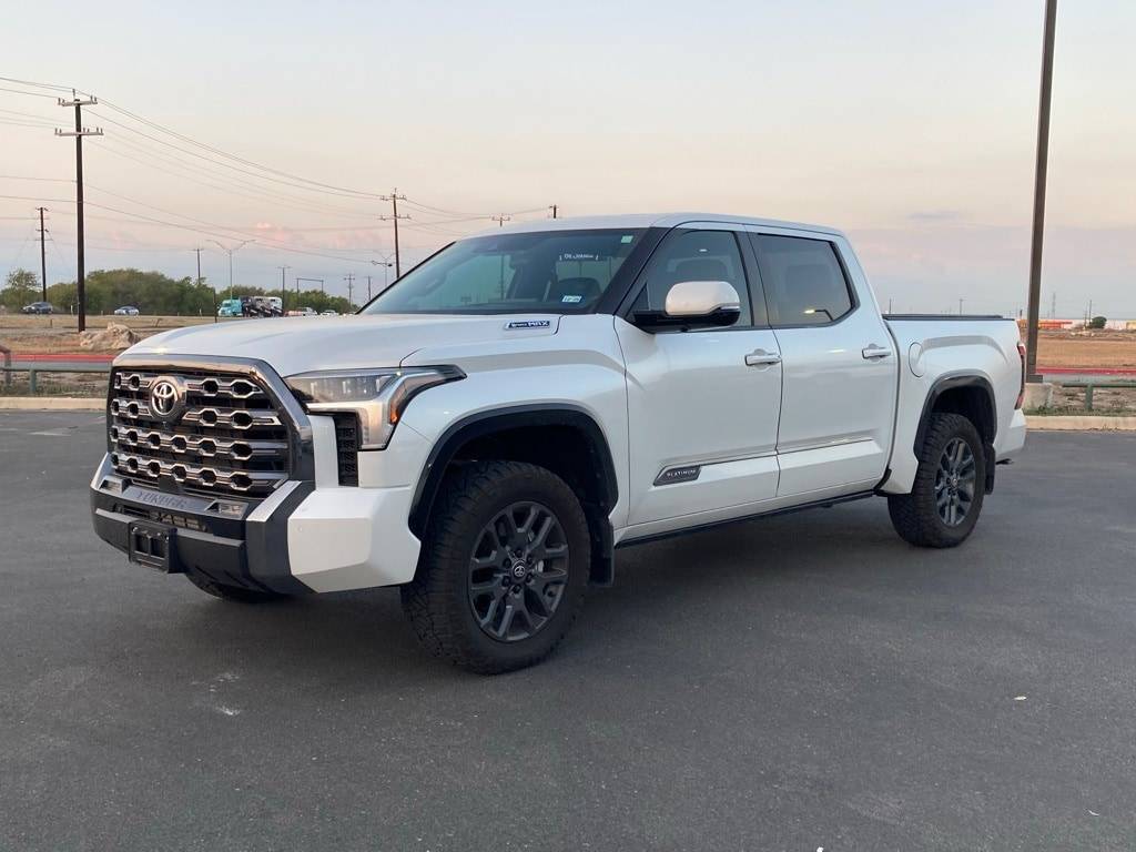 2025 Toyota Tundra Hybrid Platinum — Pickup Truck — 12,109 mi — San Antonio, TX