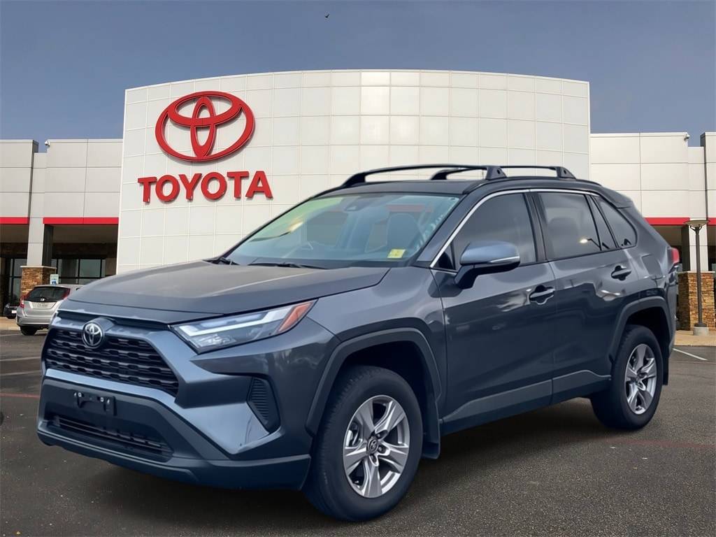 2025 Toyota RAV4 XLE — SUV — 1,716 mi — San Antonio, TX
