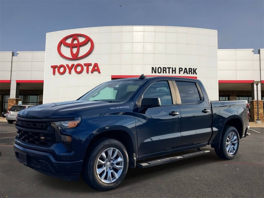 2022 Chevrolet Silverado 1500 Custom — Pickup Truck — 113,519 mi — San Antonio, TX