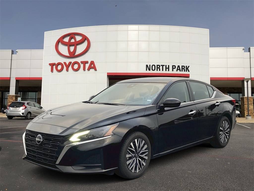 2023 Nissan Altima SV — Sedan — 65,831 mi — San Antonio, TX