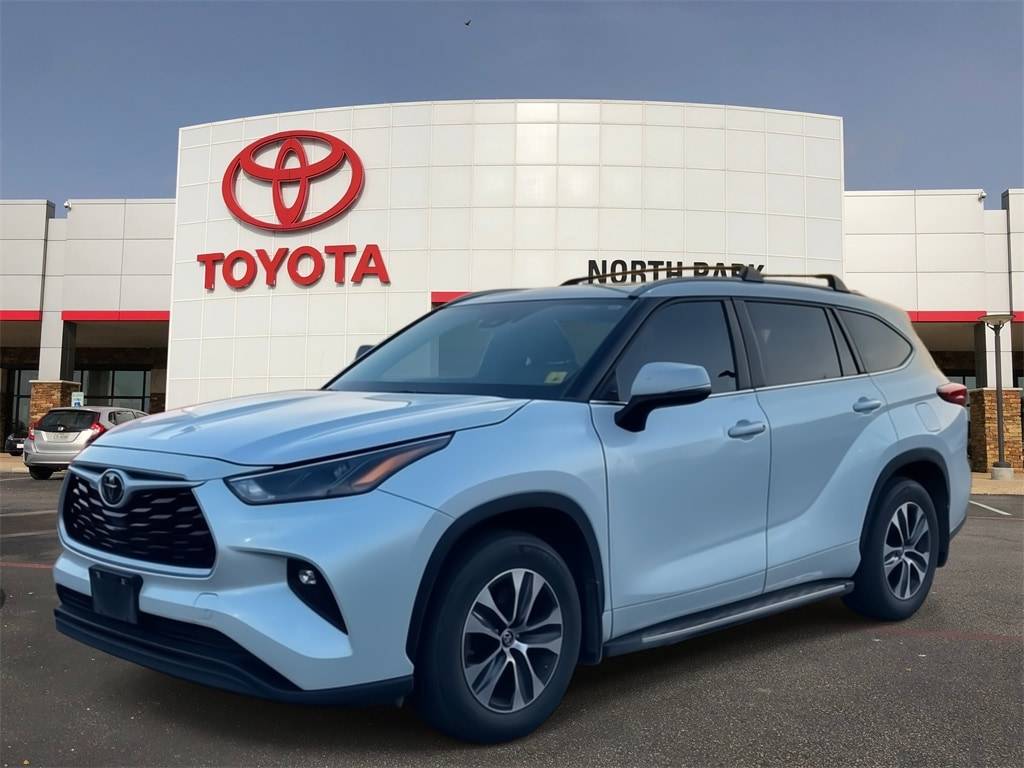 2023 Toyota Highlander XLE — SUV — 72,705 mi — San Antonio, TX