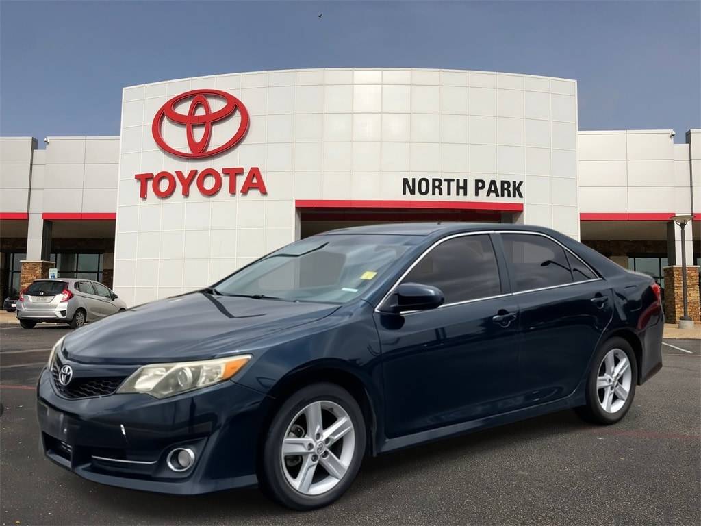 2014 Toyota Camry SE — Sedan — 155,226 mi — San Antonio, TX