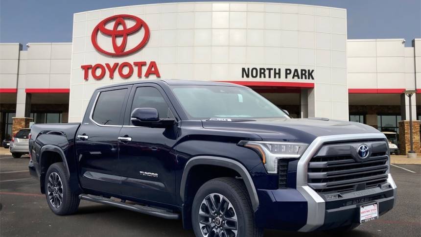 2024 Toyota Tundra Hybrid Limited — Pickup Truck — 9,705 mi — San Antonio, TX