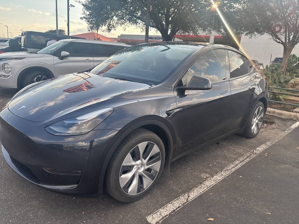 2024 Tesla Model Y Long Range — SUV — 21,384 mi — San Antonio, TX