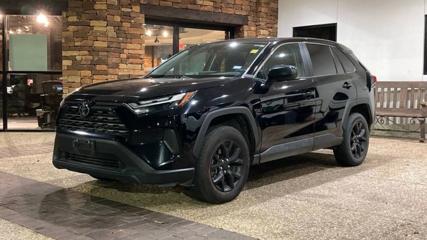 2023 Toyota RAV4 LE — SUV — 33,700 mi — San Antonio, TX