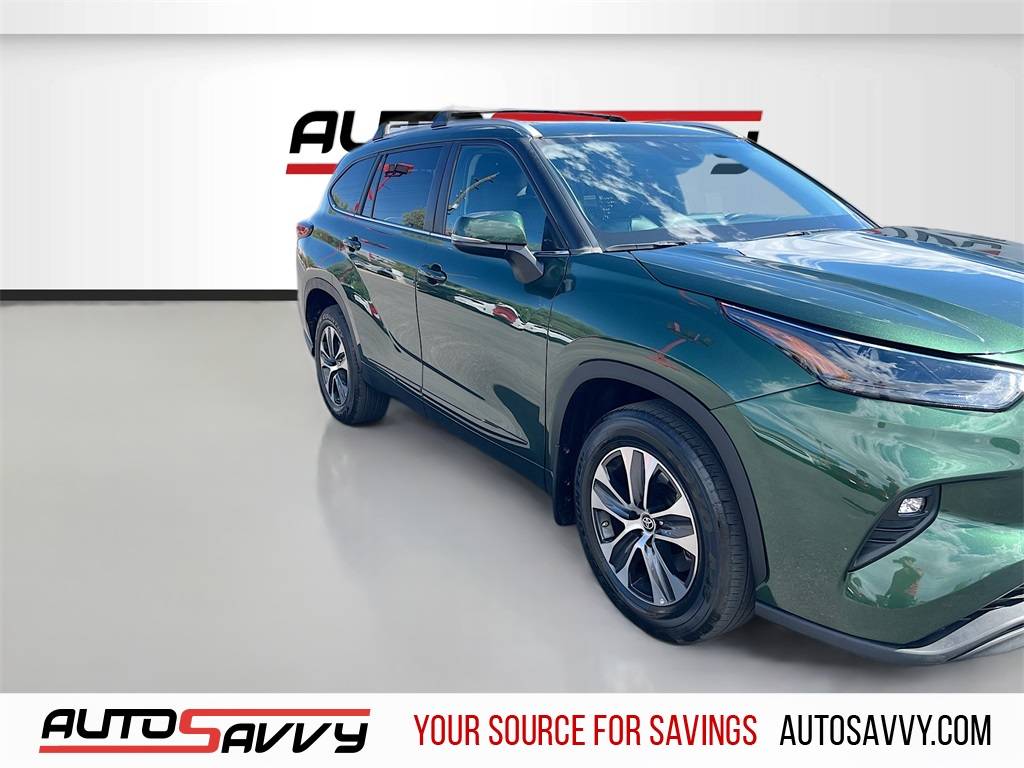 2023 Toyota Highlander Hybrid XLE — SUV — 14,921 mi — Las Vegas, NV
