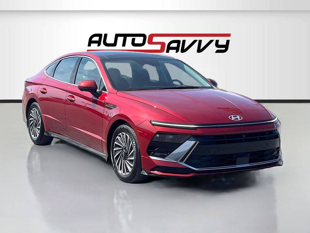 2024 Hyundai Sonata Hybrid Limited — Sedan — 10,198 mi — Las Vegas, NV