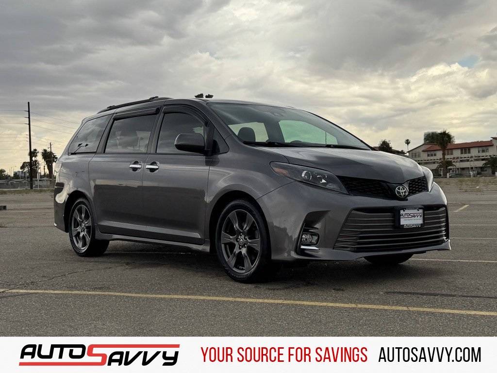 2020 Toyota Sienna SE — Minivan — 69,951 mi — Las Vegas, NV
