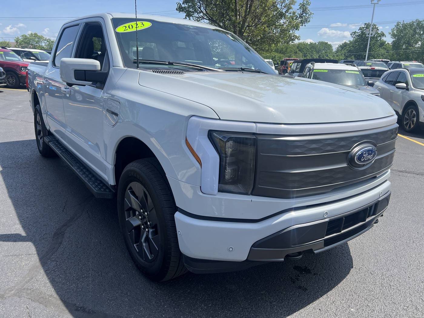 2023 Ford F-150 Lightning LARIAT — Pickup Truck — 22,763 mi — Gurnee, IL