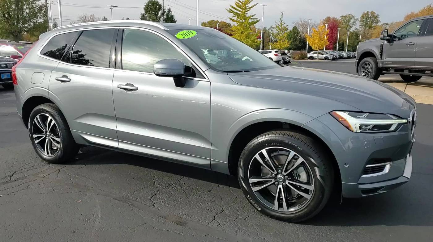 2019 Volvo XC60 Momentum — SUV — 49,996 mi — Gurnee, IL