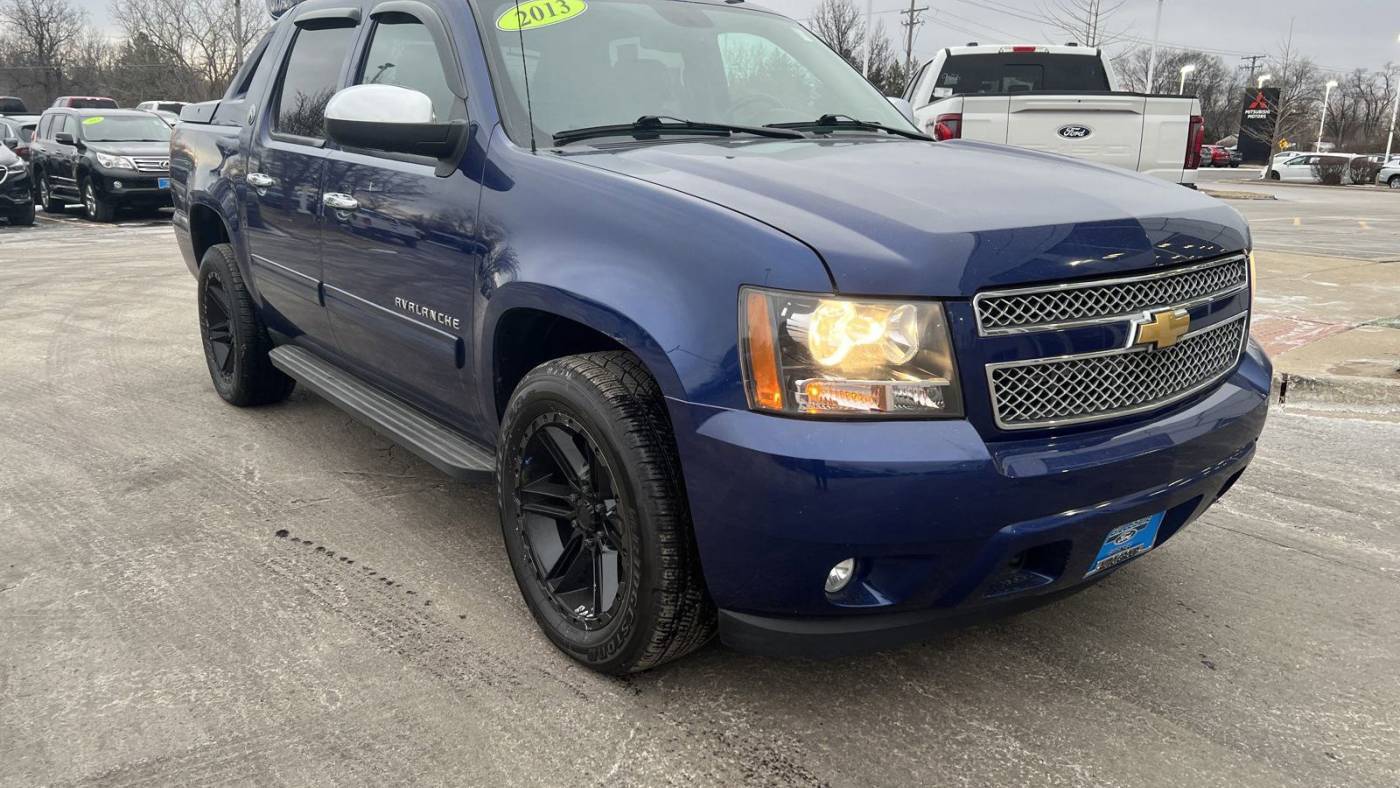 2013 Chevrolet Avalanche LT — Pickup Truck — 119,839 mi — Gurnee, IL