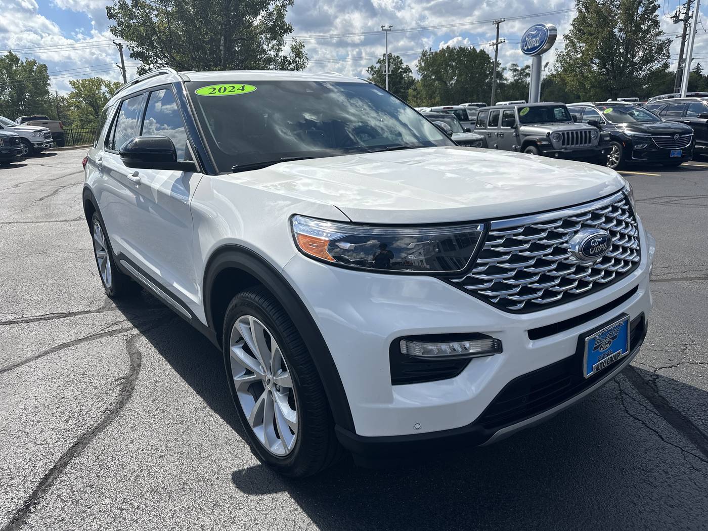 2024 Ford Explorer Platinum — SUV — 17,675 mi — Gurnee, IL
