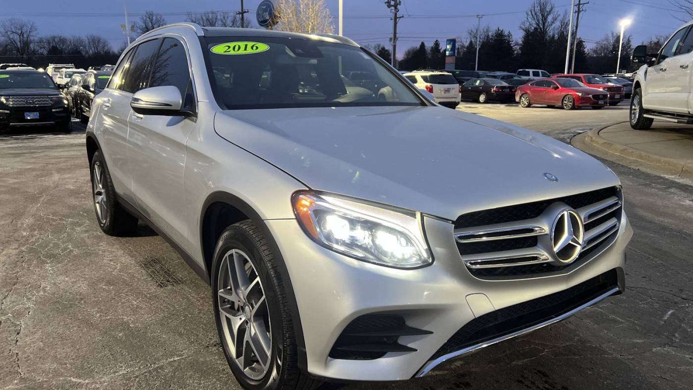 2016 Mercedes-Benz GLC GLC 300 — SUV — 105,575 mi — Gurnee, IL