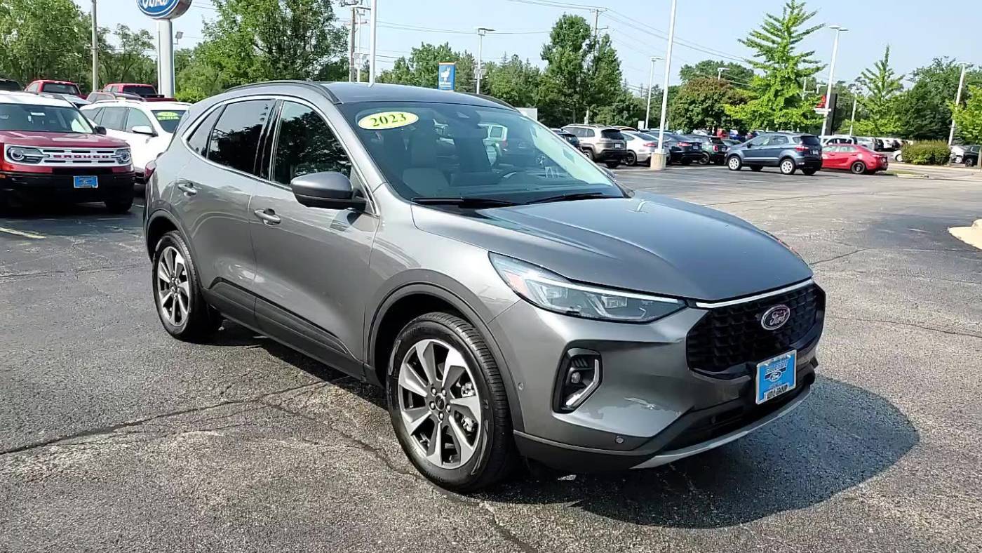 2023 Ford Escape Platinum — SUV — 16,944 mi — Gurnee, IL