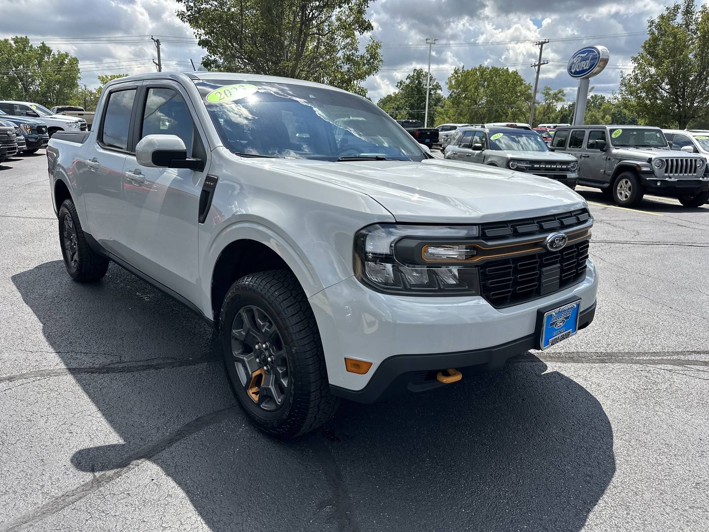 2023 Ford Maverick LARIAT — Pickup Truck — 6,962 mi — Gurnee, IL