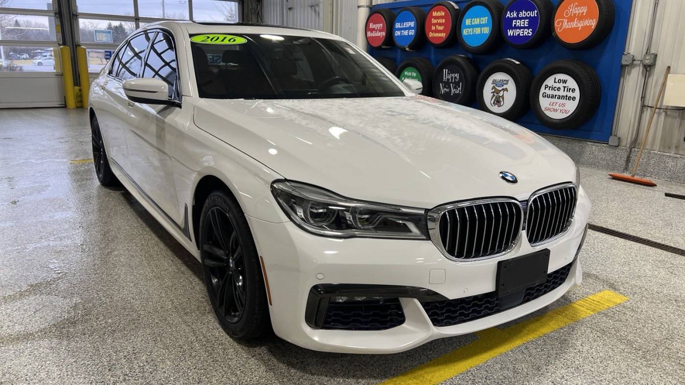 2016 BMW 7 Series 750i — Sedan — 53,261 mi — Gurnee, IL