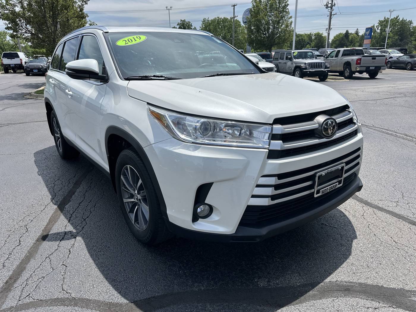 2019 Toyota Highlander XLE — SUV — 95,500 mi — Gurnee, IL