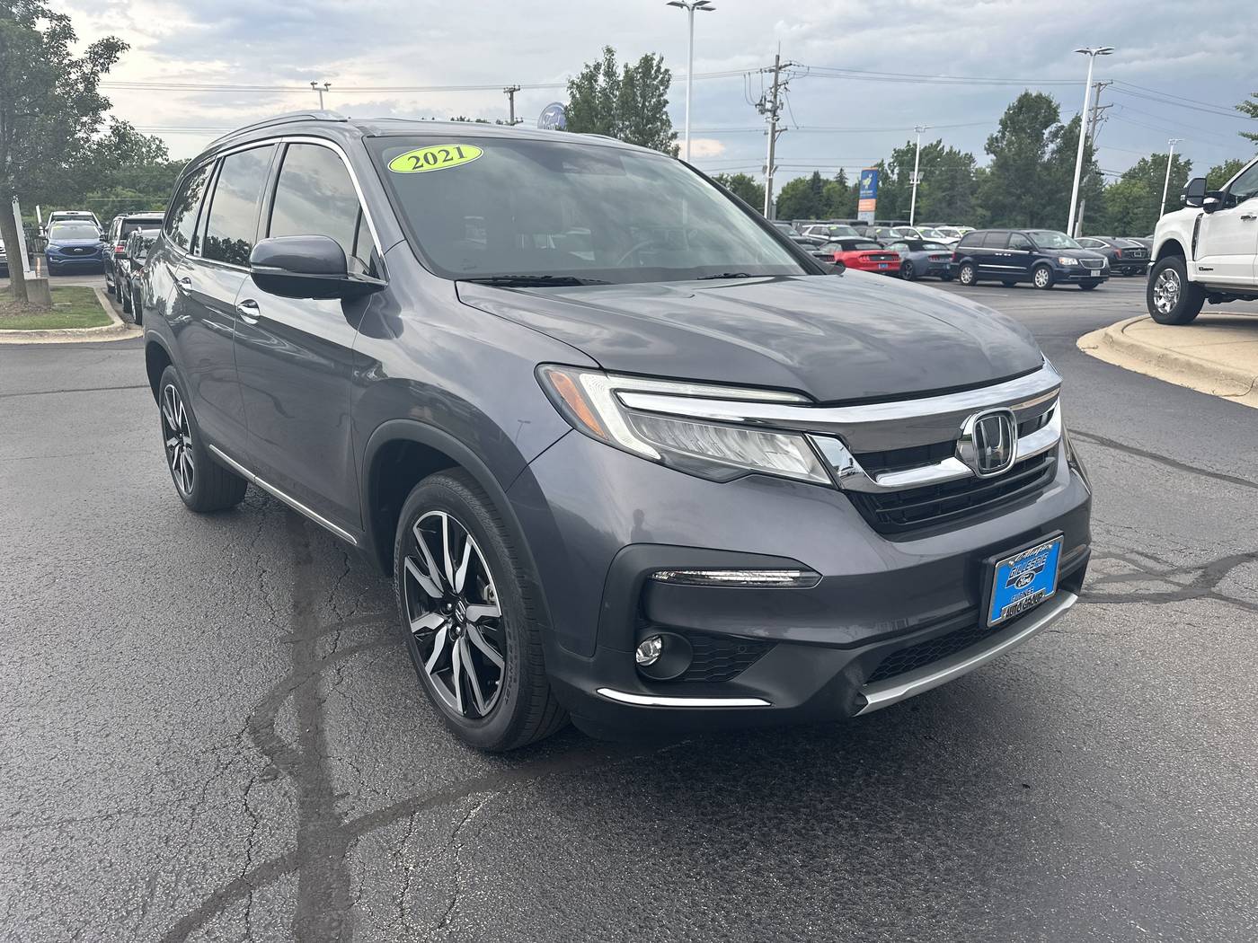 2021 Honda Pilot Touring — SUV — 40,676 mi — Gurnee, IL
