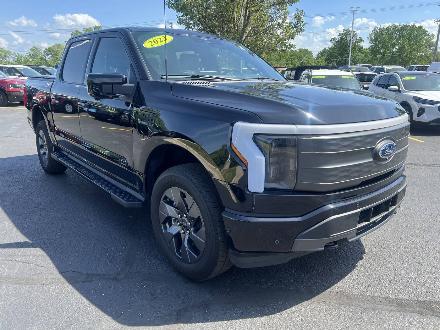 2023 Ford F-150 Lightning LARIAT — Pickup Truck — 36,432 mi — Gurnee, IL