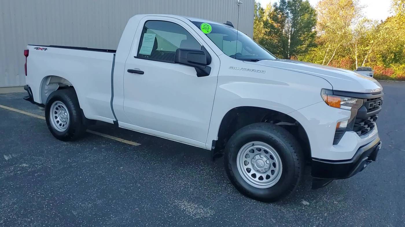 2024 Chevrolet Silverado 1500 WT — Pickup Truck — 10,921 mi — Gurnee, IL