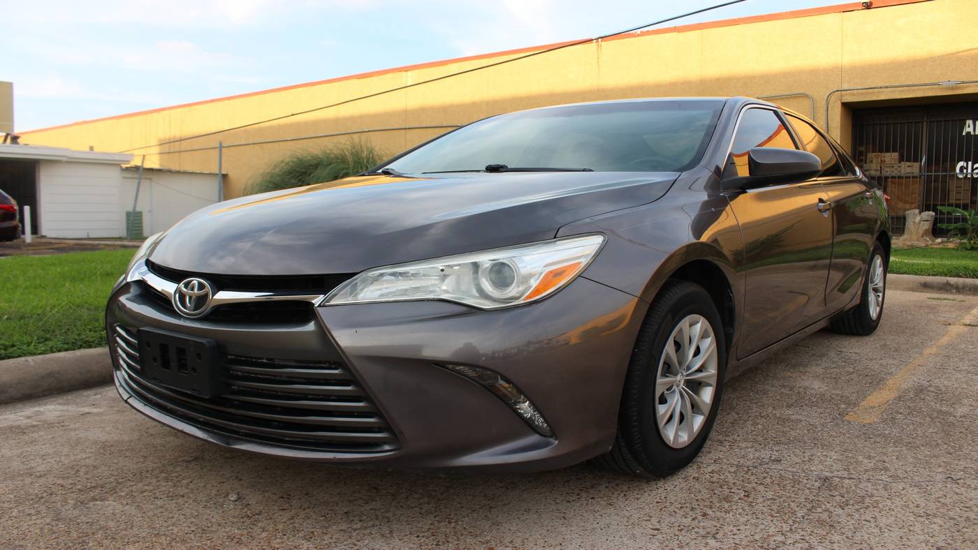 2017 Toyota Camry XLE — Sedan — 87,975 mi — Houston, TX