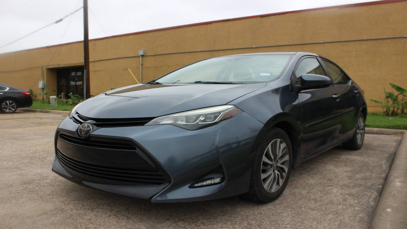 2018 Toyota Corolla XLE — Sedan — 74,653 mi — Houston, TX
