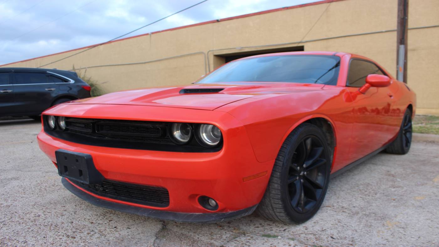 2017 Dodge Challenger SXT Plus