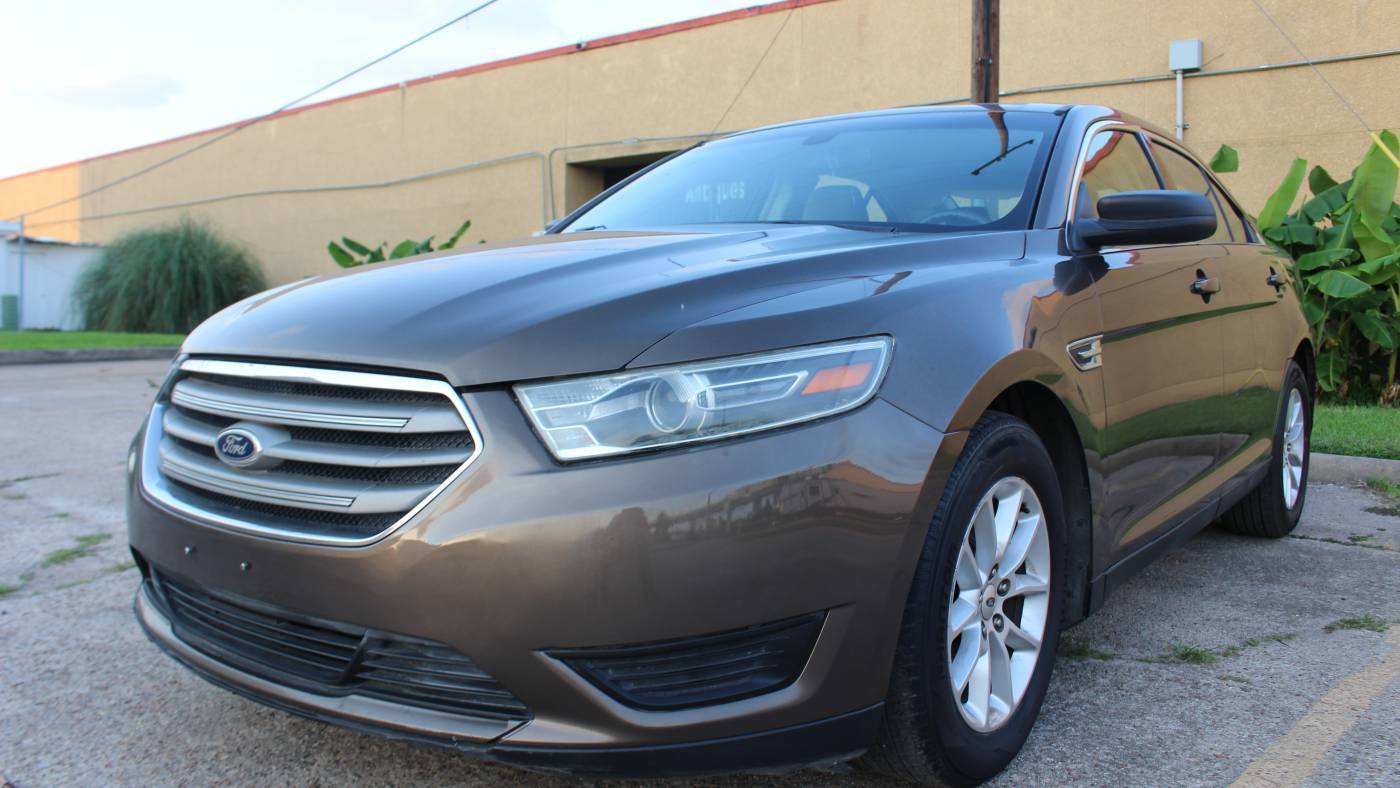 2015 Ford Taurus SE