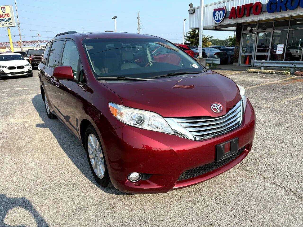 2011 Toyota Sienna Limited — Minivan — 162,504 mi — Hazel Crest, IL