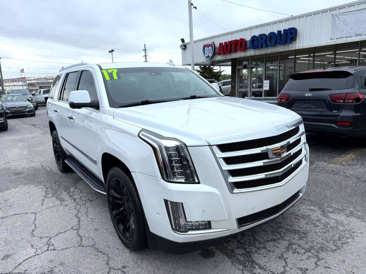 2017 Cadillac Escalade Luxury — SUV — 115,425 mi — Hazel Crest, IL