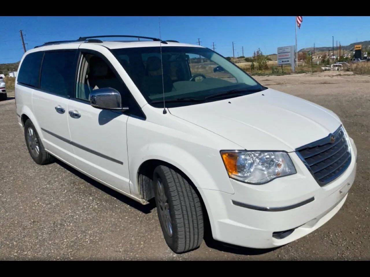 2008 Chrysler Town & Country Limited — Minivan — 106,659 mi — Hazel Crest, IL
