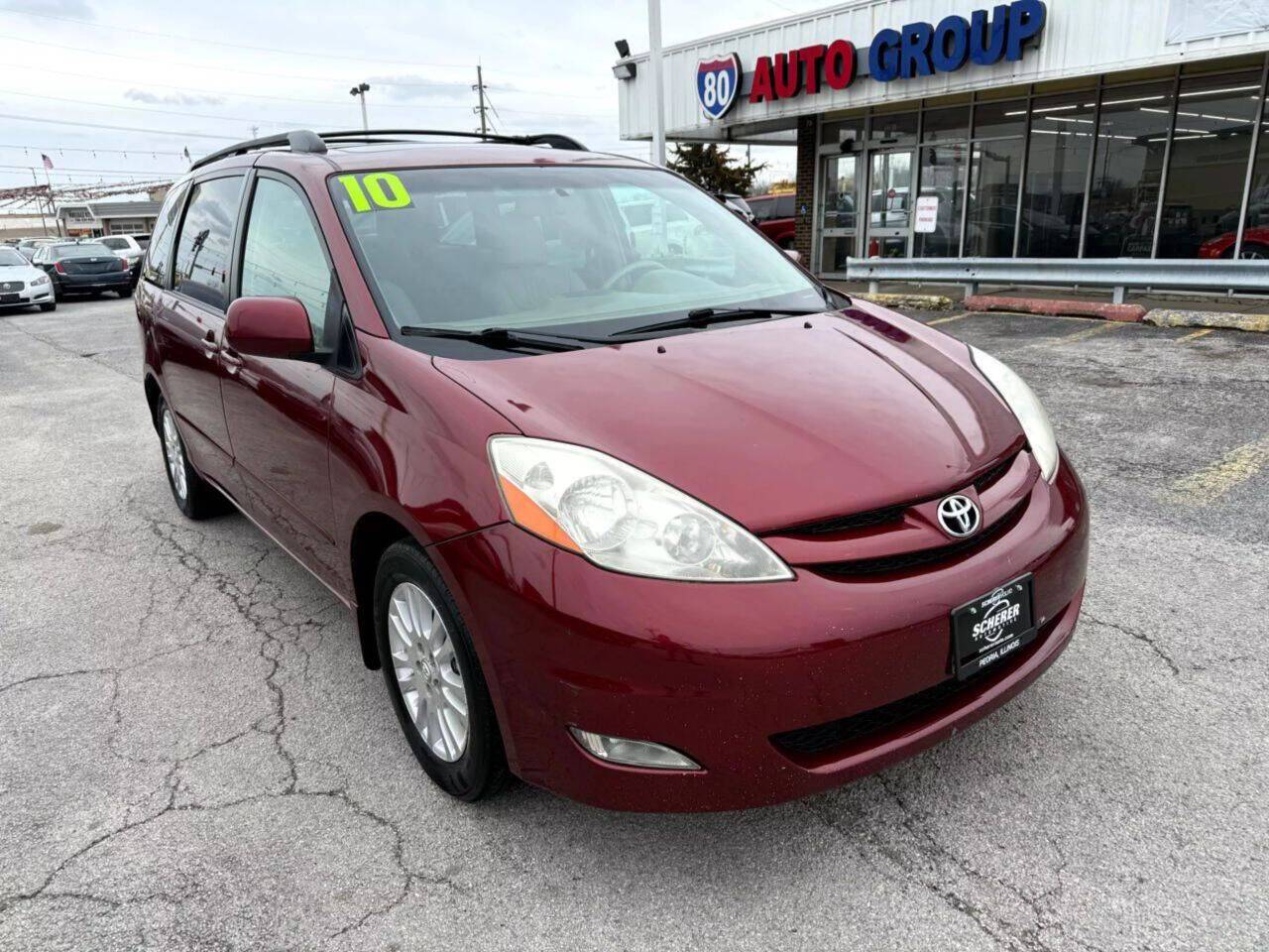 2010 Toyota Sienna XLE — Minivan — 157,178 mi — Hazel Crest, IL