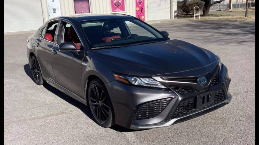 2021 Toyota Camry Hybrid XSE — Sedan — 69,760 mi — Hazel Crest, IL