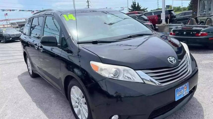 2014 Toyota Sienna XLE — Minivan — 119,744 mi — Hazel Crest, IL