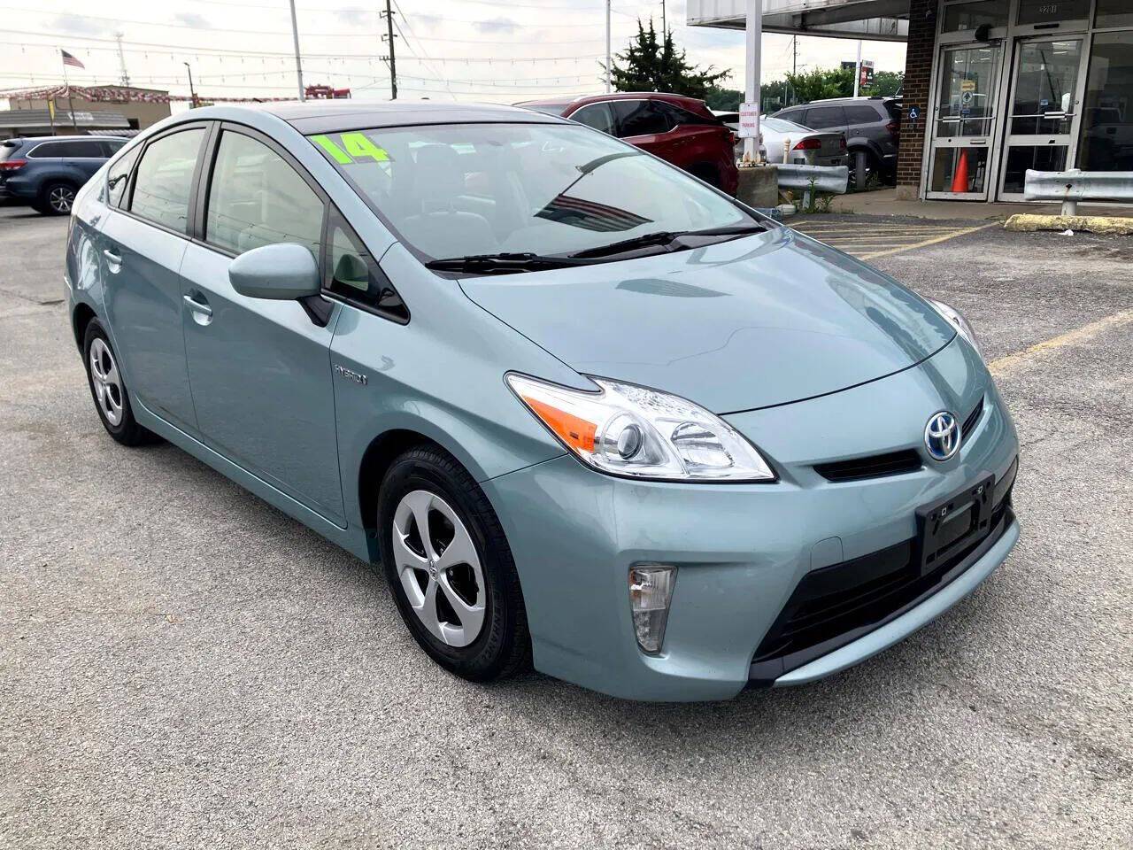 2014 Toyota Prius Three — Sedan — 100,330 mi — Hazel Crest, IL