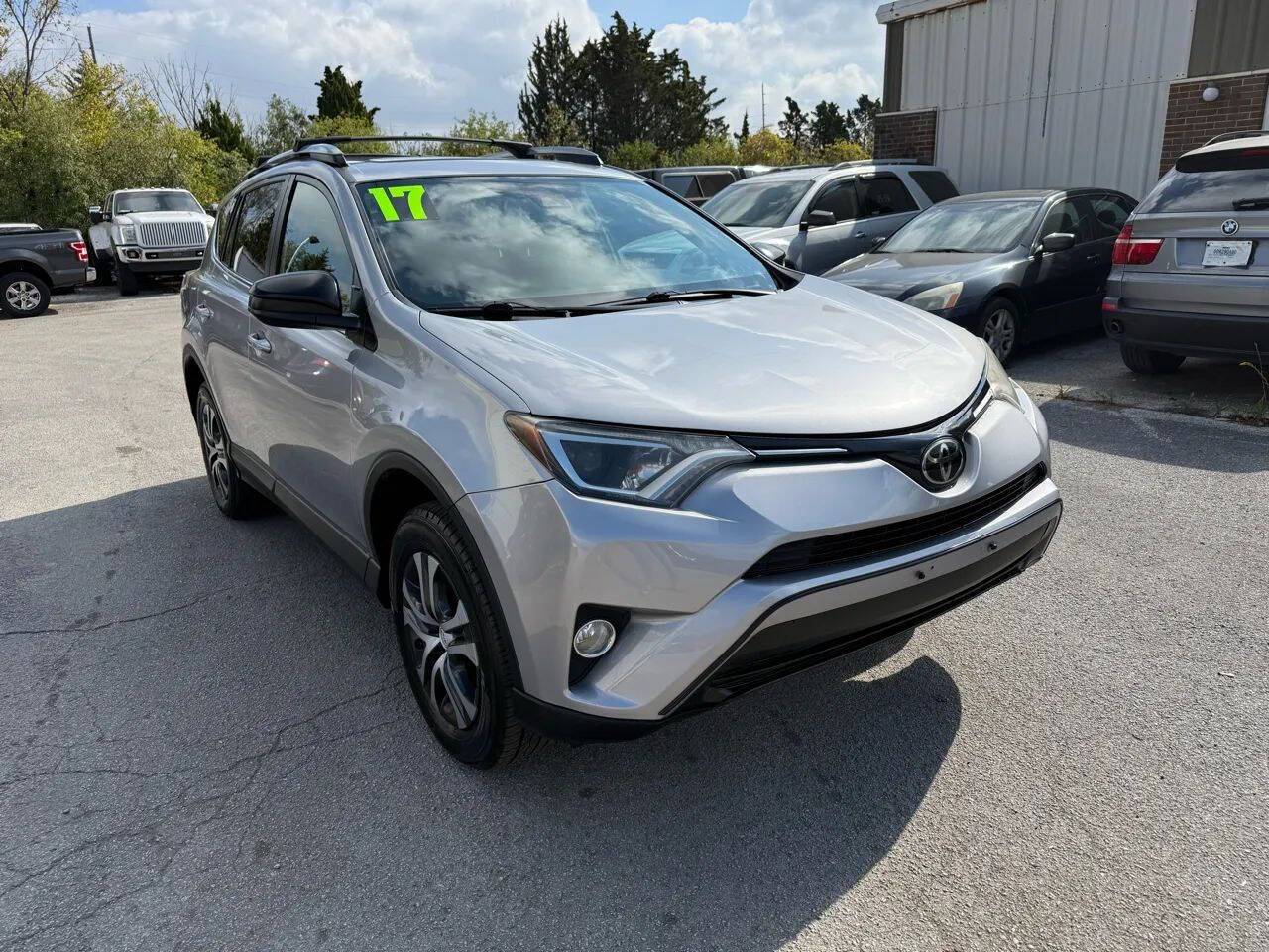 2017 Toyota RAV4 LE — SUV — 100,381 mi — Hazel Crest, IL
