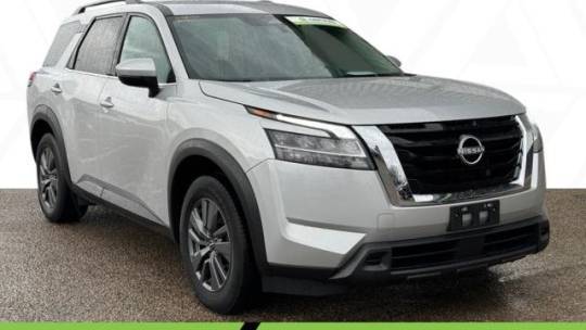 2022 Nissan Pathfinder SV — SUV — 24,675 mi — Cincinnnati, OH