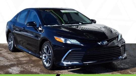 2021 Toyota Camry Hybrid XLE — Sedan — 67,185 mi — Cincinnnati, OH