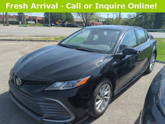 2022 Toyota Camry LE — Sedan — 33,416 mi — Cincinnnati, OH