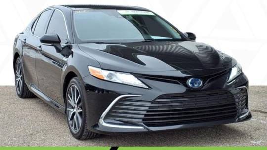 2021 Toyota Camry Hybrid XLE — Sedan — 42,759 mi — Cincinnnati, OH