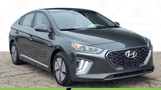 2020 Hyundai Ioniq Hybrid SE — Hatchback — 37,438 mi — Cincinnnati, OH