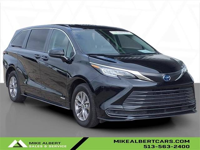 2021 Toyota Sienna LE — Minivan — 95,753 mi — Cincinnnati, OH