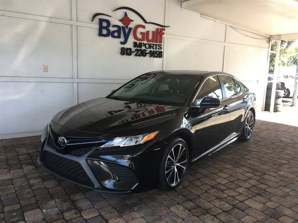 2019 Toyota Camry SE — Sedan — 106,861 mi — Tampa, FL