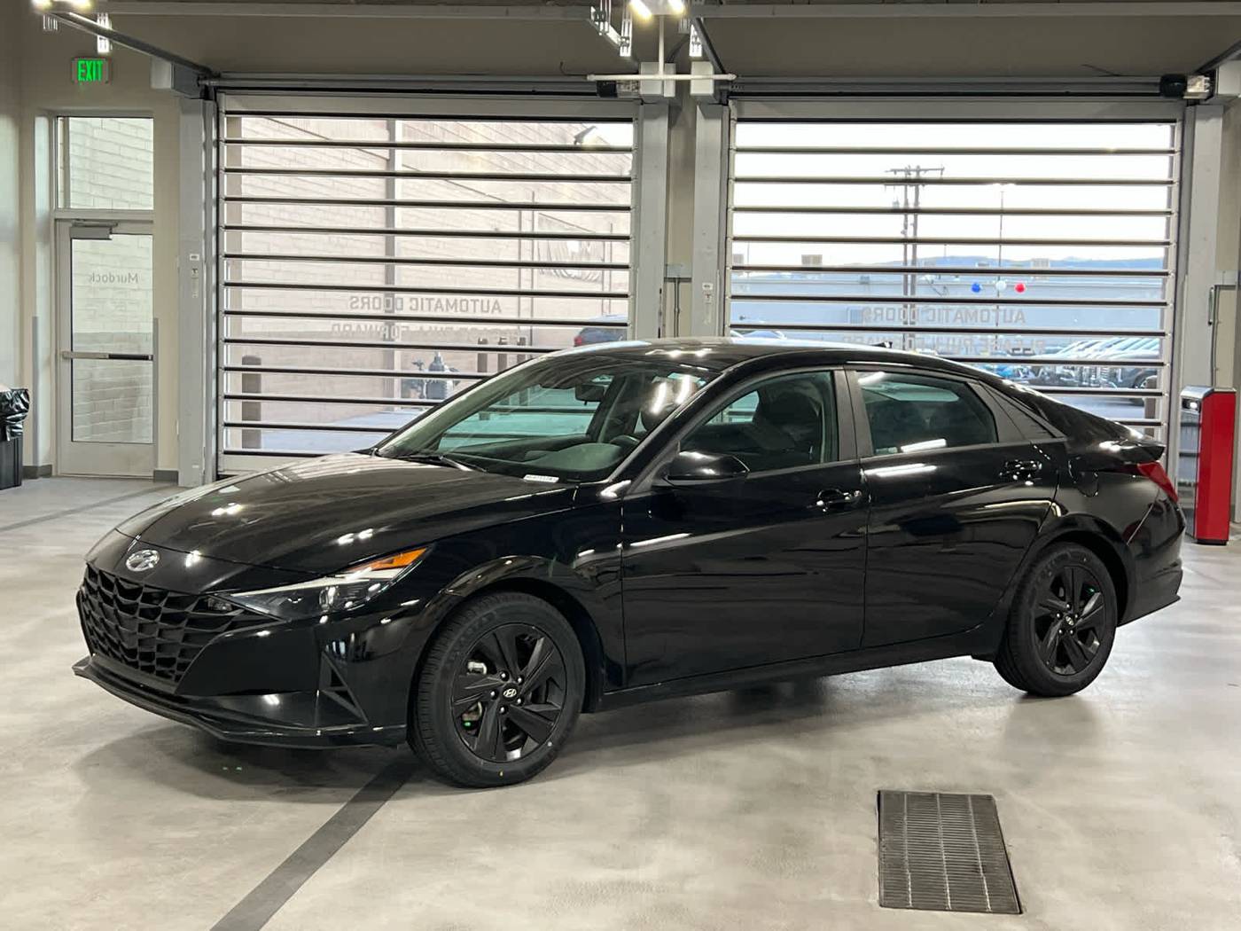 2023 Hyundai Elantra Hybrid Blue — Sedan — 45,983 mi — Murray, UT