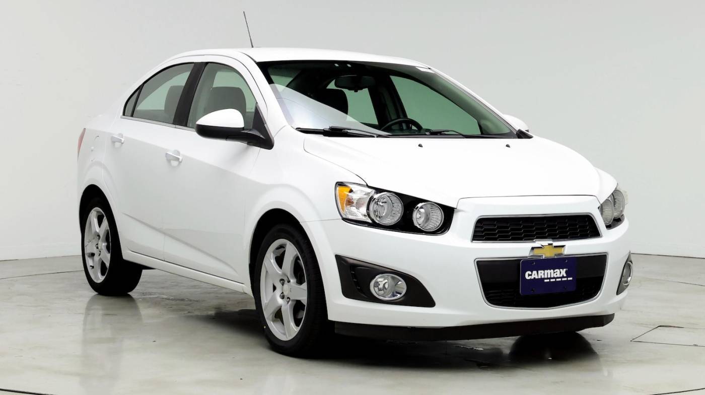2015 Chevrolet Sonic LTZ — Sedan — 97,132 mi — Springfield, IL